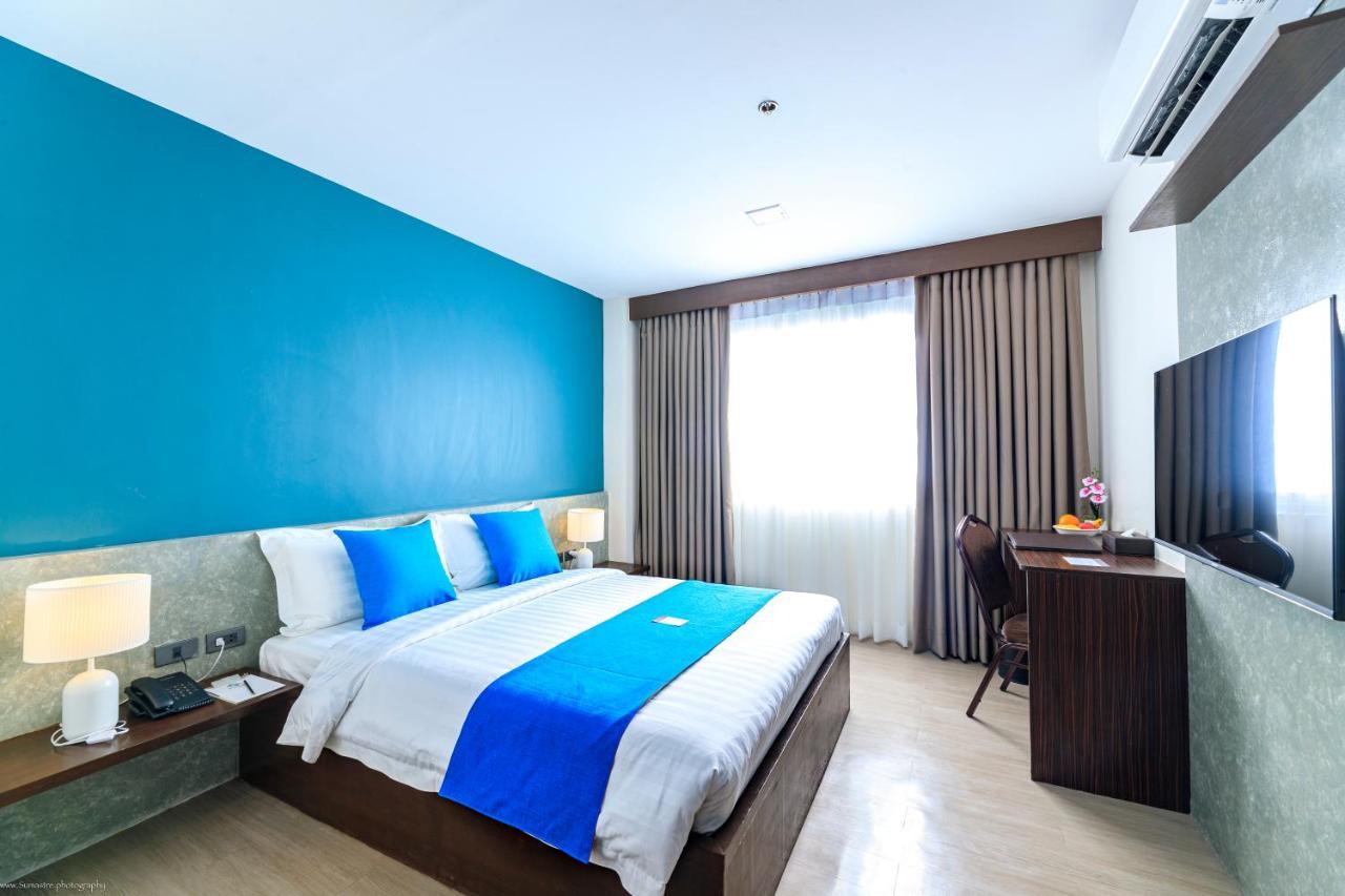 Fynn Boutique Hotel Bacoor Exterior photo